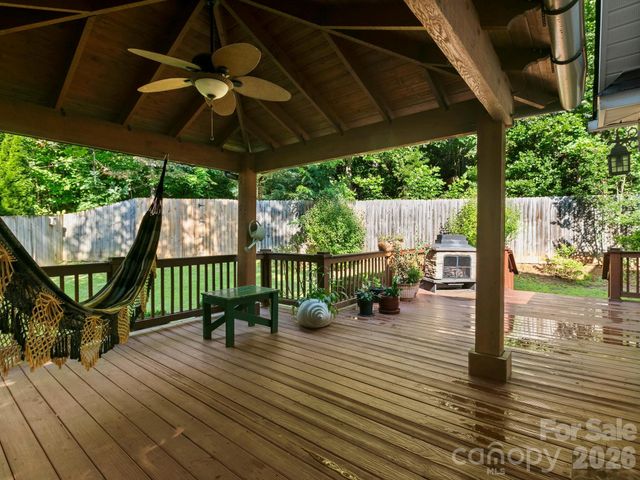 306 Golden Hawk Trail, Asheville, NC 28805