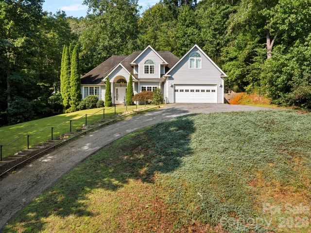 306 Golden Hawk Trail, Asheville, NC 28805