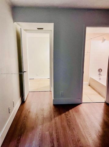 5654 Rock Island Rd 214, Tamarac, FL 33319