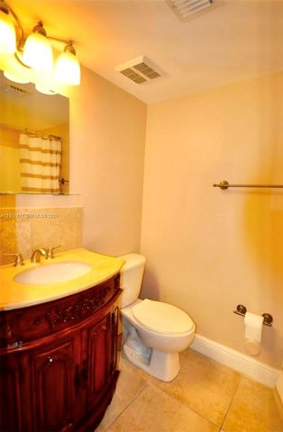 5654 Rock Island Rd 214, Tamarac, FL 33319