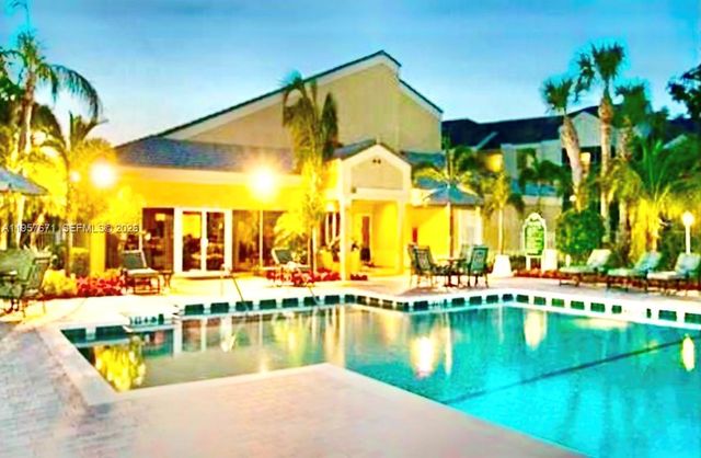 5654 Rock Island Rd 214, Tamarac, FL 33319