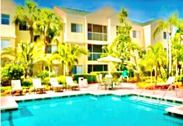 5654 Rock Island Rd 214, Tamarac, FL 33319