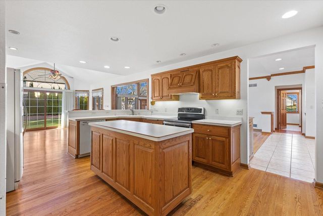 6330 Ptarmigan ROAD, Mount Pleasant, WI 53406