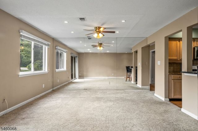60 Drake Ln, Roxbury Twp., NJ 07852