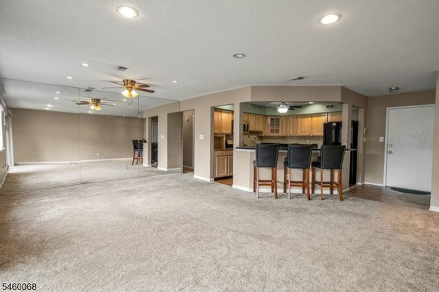 60 Drake Ln, Roxbury Twp., NJ 07852