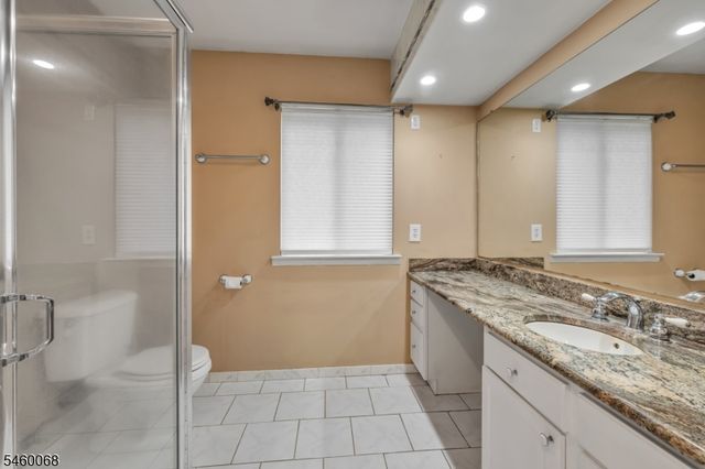 60 Drake Ln, Roxbury Twp., NJ 07852