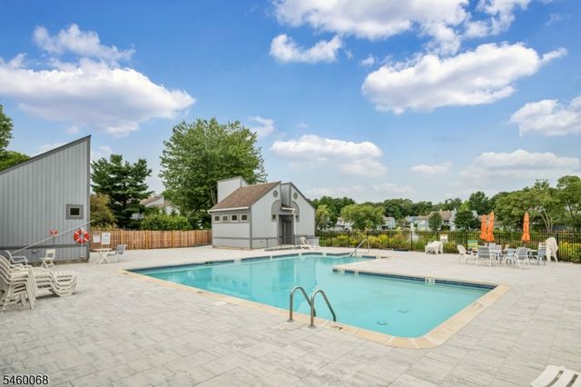 60 Drake Ln, Roxbury Twp., NJ 07852
