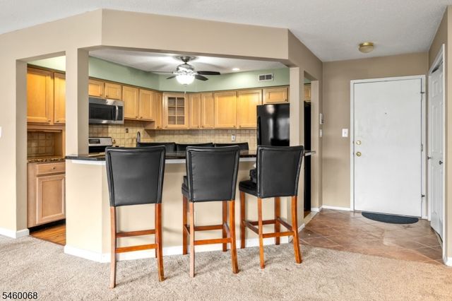 60 Drake Ln, Roxbury Twp., NJ 07852