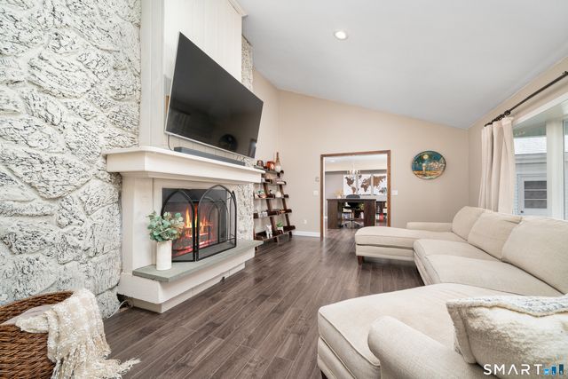 76 Glenbrook Drive, Cheshire, CT 06410