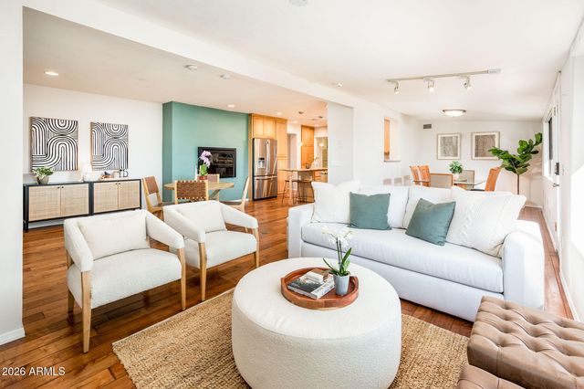 1825 W LEWIS Avenue, Phoenix, AZ 85007