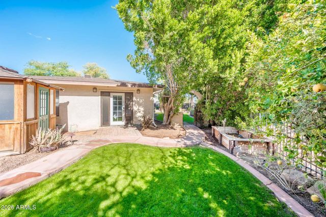 1825 W LEWIS Avenue, Phoenix, AZ 85007