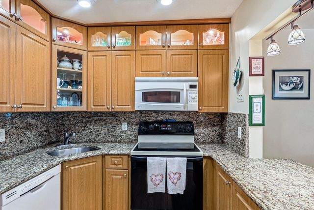 302 Pine Ridge Circle A-2, Greenacres, FL 33463