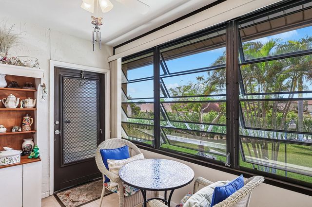 302 Pine Ridge Circle A-2, Greenacres, FL 33463