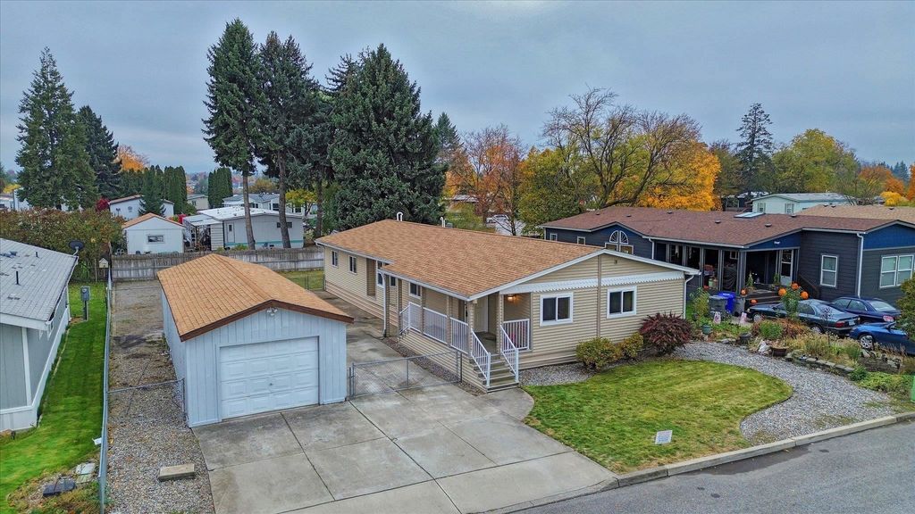 18914 E Buckeye Ave, Otis Orchards, WA 99207