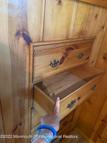 7 Campbell Court, Deal, NJ 07723