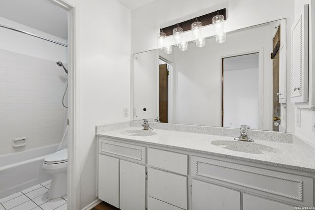 1710 Whitehaven, San Antonio, TX 78232