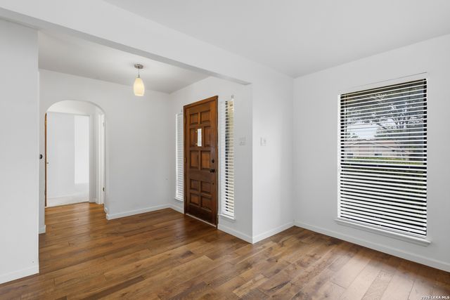 1710 Whitehaven, San Antonio, TX 78232