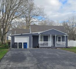 372 Dulton Drive, Toledo, OH 43615