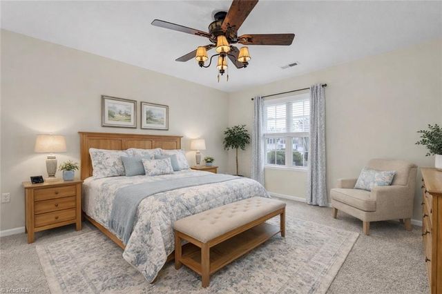 305 Glen Gate Circle, Kernersville, NC 27284