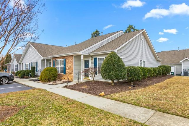 305 Glen Gate Circle, Kernersville, NC 27284