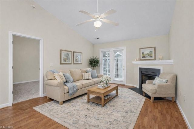 305 Glen Gate Circle, Kernersville, NC 27284