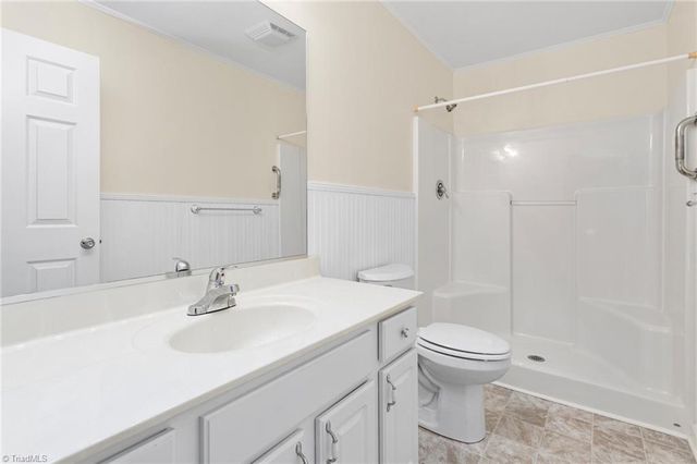 305 Glen Gate Circle, Kernersville, NC 27284