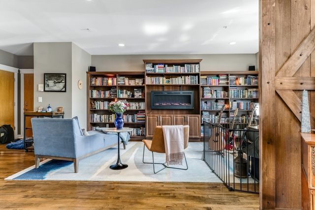 21 Park St 2, Somerville, MA 02143