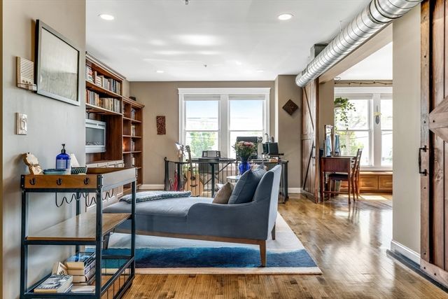 21 Park St 2, Somerville, MA 02143