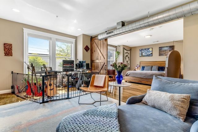 21 Park St 2, Somerville, MA 02143