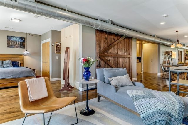 21 Park St 2, Somerville, MA 02143