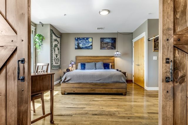 21 Park St 2, Somerville, MA 02143