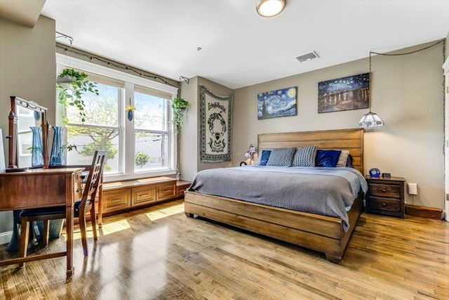 21 Park St 2, Somerville, MA 02143
