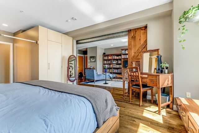21 Park St 2, Somerville, MA 02143