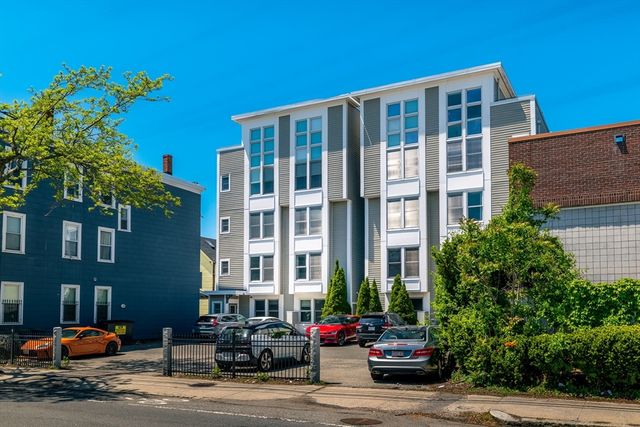 21 Park St 2, Somerville, MA 02143