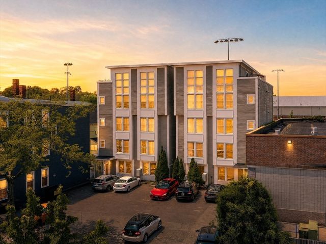 21 Park St 2, Somerville, MA 02143