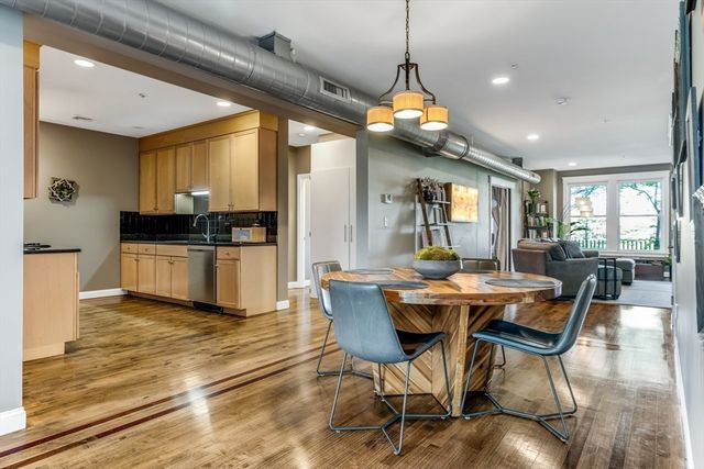 21 Park St 2, Somerville, MA 02143