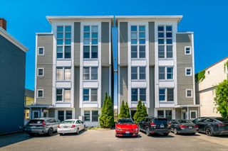 21 Park St 2, Somerville, MA 02143