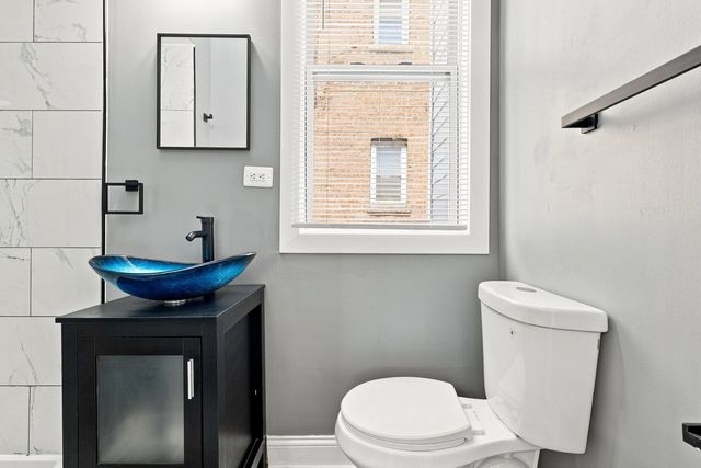 10916 S Wabash Avenue, Chicago, IL 60628