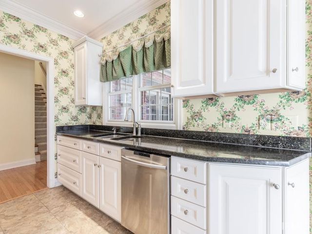 10386 Regent Court, Newburgh, IN 47630