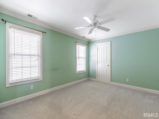 10386 Regent Court, Newburgh, IN 47630