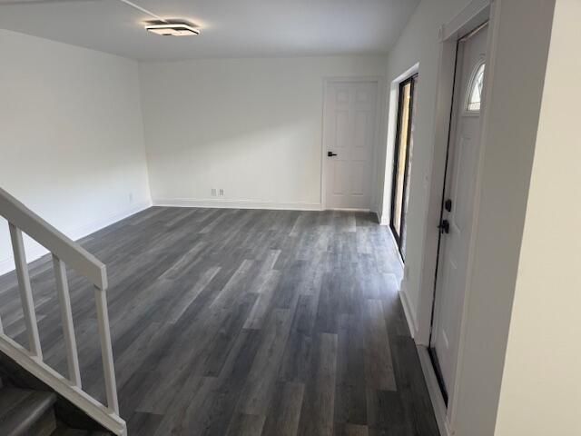 724 Springdale Circle, Palm Springs, FL 33461