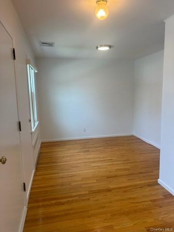 15724 20th Avenue, Whitestone, NY 11357