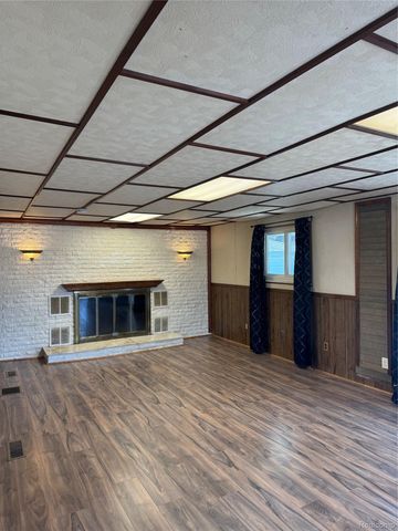 31263 Hayes Road, Warren, MI 48088