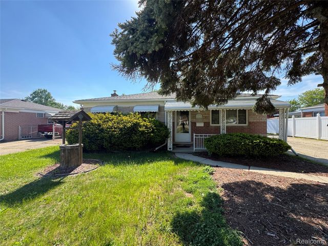 31263 Hayes Road, Warren, MI 48088