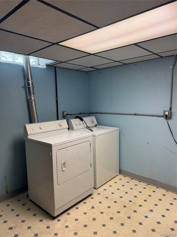 31263 Hayes Road, Warren, MI 48088