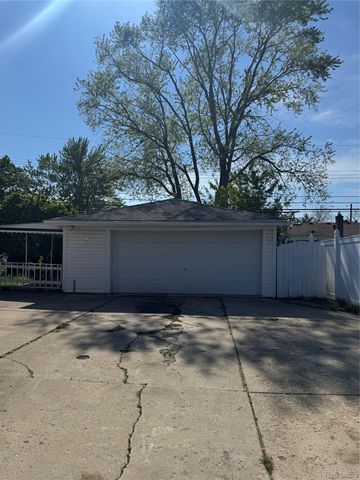 31263 Hayes Road, Warren, MI 48088