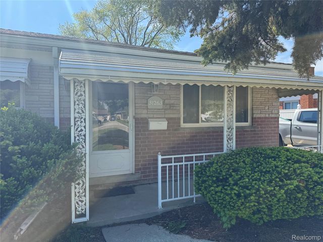 31263 Hayes Road, Warren, MI 48088