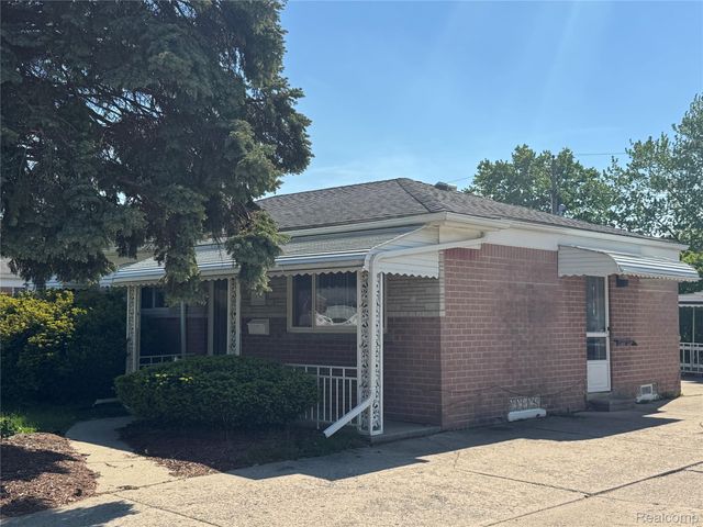 31263 Hayes Road, Warren, MI 48088