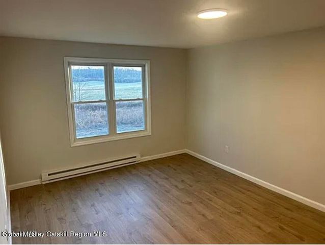 982 S Schodack Road, Castleton-on-hudson, NY 12033