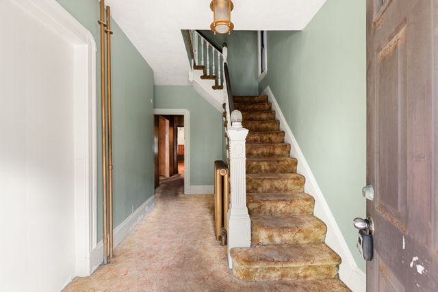 150 Falcon St, Boston, MA 02128